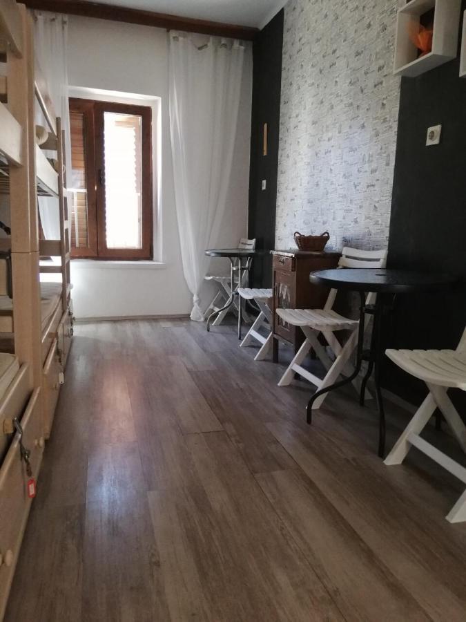 Hvar Centre Dorms Hostel Hvar Town Bagian luar foto
