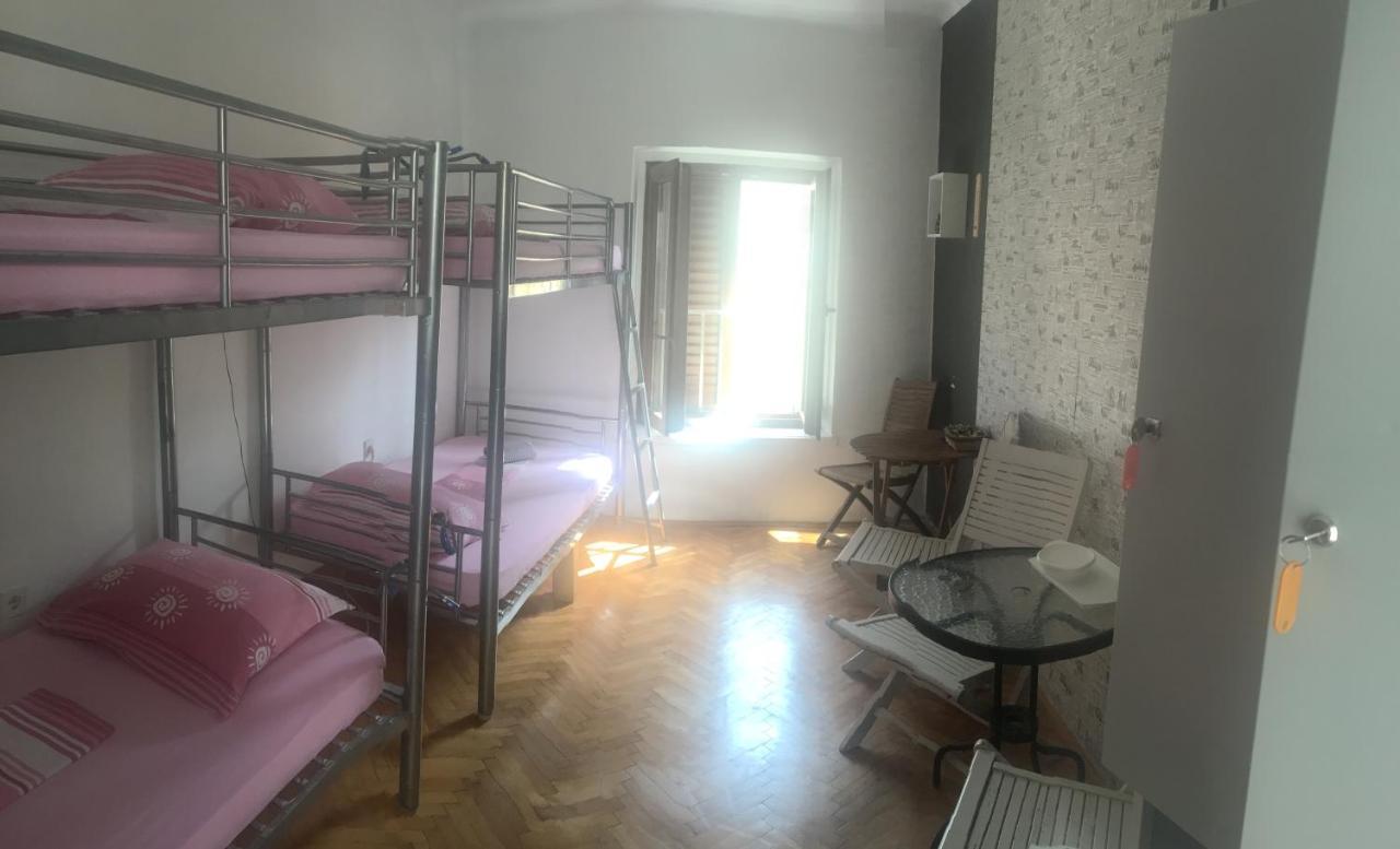 Hvar Centre Dorms Hostel Hvar Town Bagian luar foto